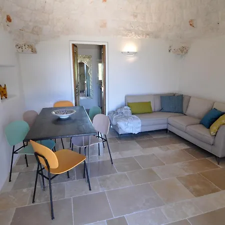 Trullo Quercervo * Ostuni